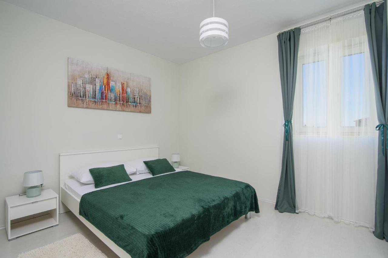 Vila Rozarija تروغير المظهر الخارجي الصورة