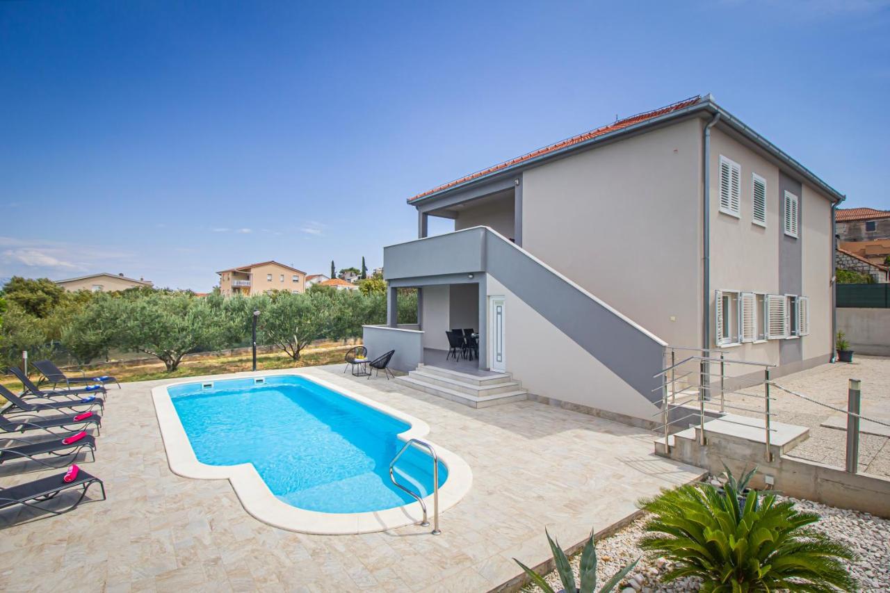 Vila Rozarija تروغير المظهر الخارجي الصورة